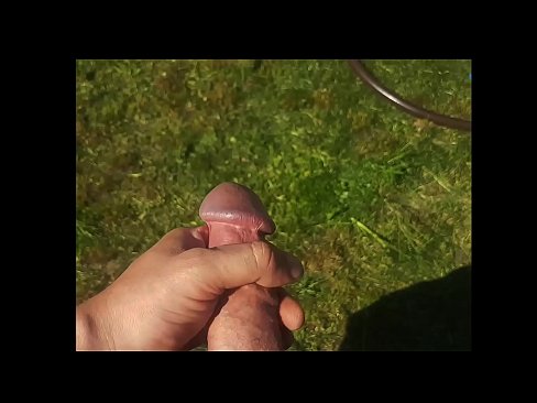 ❤️ Hottie beroa bere pussy arrosa izorratu egiten du eta udako lorategi batean squirt batekin esperma egiten du ❤️❌ Porno %eu.hentai-id-tv.ruan ﹏